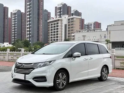 2018 Honda Odyssey 2.4L Comfort Edition, фото 1, лот 10438245