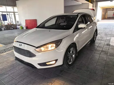 2015 Ford Focus Sedan 1.6L Automatic Comfort, фото 2, лот 10386978