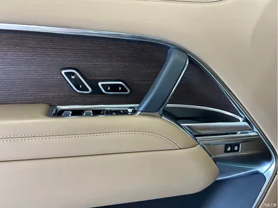 2024 Land Rover Range Rover 3.0 L6 400PS Golden Age Extended 7-Seater, фото 4, лот 10325717