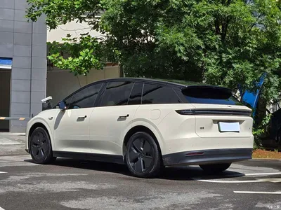 2025 Li Auto i6 2WD Base Model, фото 3, лот 10444149