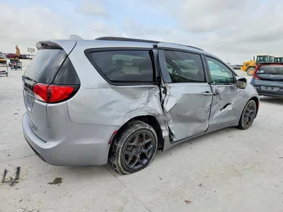2018 CHRYSLER PACIFICA, фото 3, лот 10865215