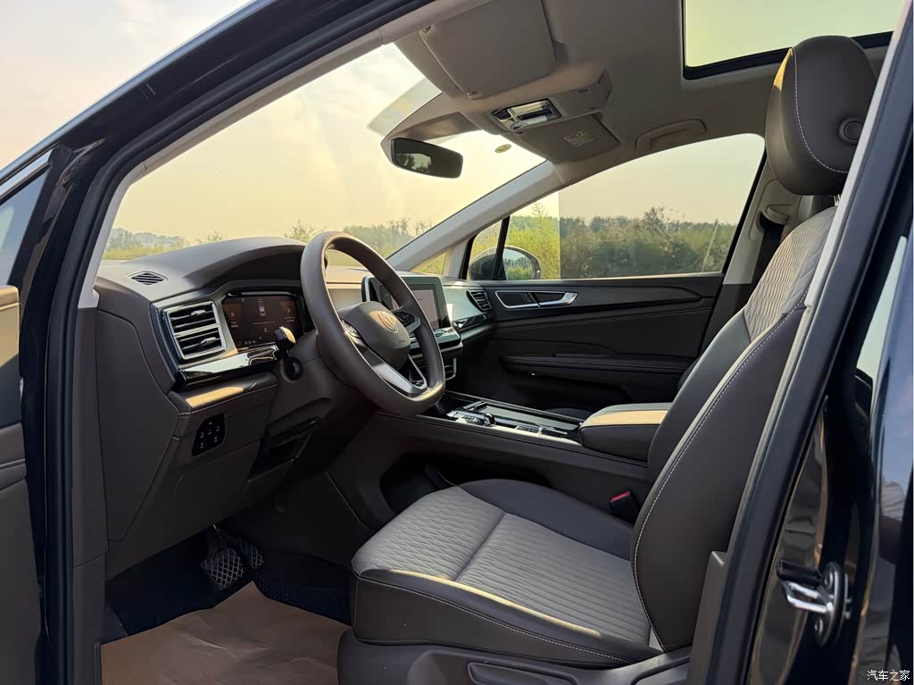 2024 Volkswagen Viloran 330TSI Luxury Edition, фото 4, лот 11199144