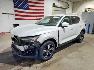 2023 VOLVO XC40 CORE, фото 1, лот 10874870