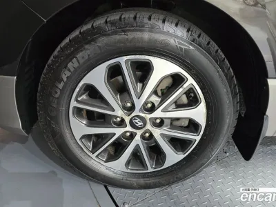 2019 Hyundai Starex Urban 9-Seater, фото 4, лот 10193231