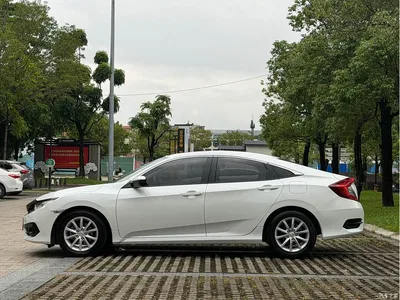 2016 Honda Civic 180TURBO CVT Comfort, фото 4, лот 10426791