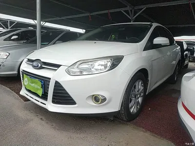 2012 Ford Focus Sedan 1.6L Manual Comfort, фото 2, лот 10281447