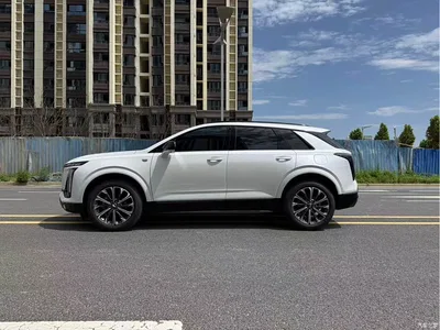 2025 Cadillac XT5 2.0T Luxury, фото 4, лот 10303767