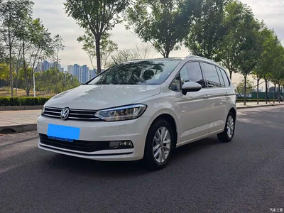 2016 Volkswagen Touran L 280TSI DSG Elegance, фото 1, лот 11196850
