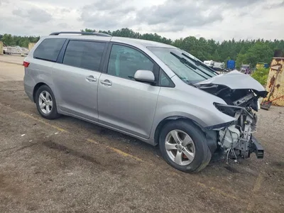 2015 TOYOTA SIENNA LE, фото 4, лот 10545969