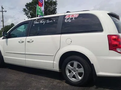 2012 DODGE GRAND CARAVAN SXT, фото 4, лот 10973135