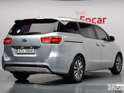 2016 Kia Canival 9-seater Luxury, фото 2, лот 10391500