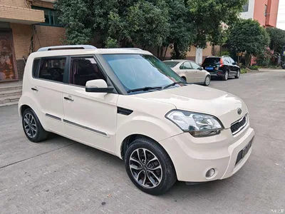 2013 Kia Soul 1.6L AT Premium, фото 2, лот 11136113