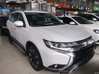 2020 Mitsubishi Outlander 2.4L 4WD Luxury 7-seater, фото 4, лот 10342792