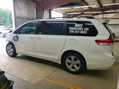 2011 TOYOTA SIENNA LE, фото 2, лот 10585906