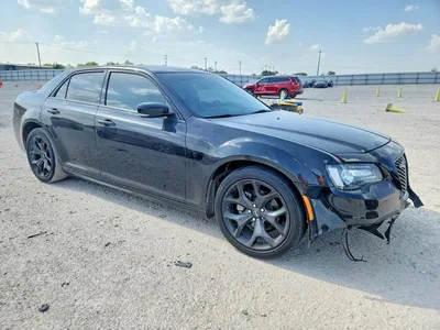 2023 CHRYSLER 300 TOURING L, фото 4, лот 10867401