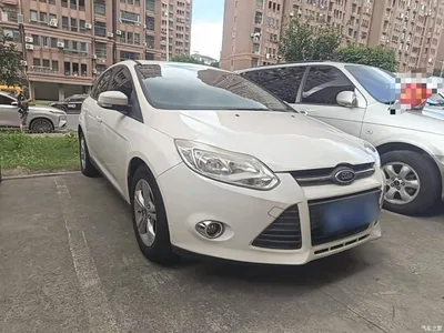 2012 Ford Focus Hatchback 1.6L Automatic Trend, фото 4, лот 10299575