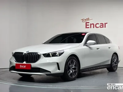 2024 BMW 5-Series 520i, фото 1, лот 10210624