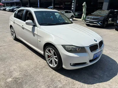 2011 BMW 3 Series 325i Luxury, фото 1, лот 10475993