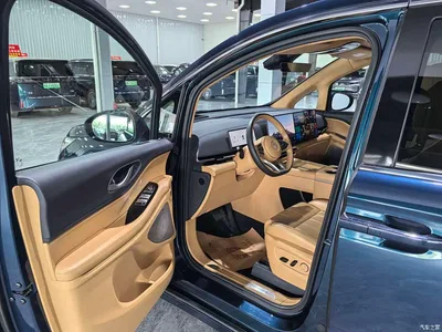 2025 Voyah Auto Voyah Dreamer PHEV AWD Flagship Kunpeng Edition, фото 3, лот 10358281