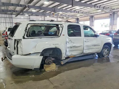 2010 CHEVROLET SUBURBAN K1500 LT, фото 3, лот 10709867