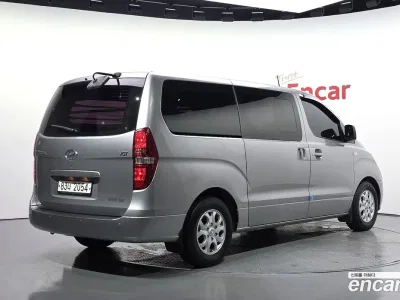 2015 Hyundai Starex 5-Seater VAN, фото 2, лот 10191992