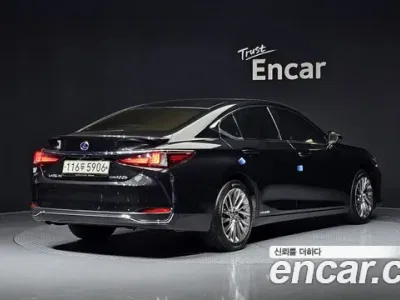 2022 Lexus ES 300h Executive, фото 2, лот 10033832