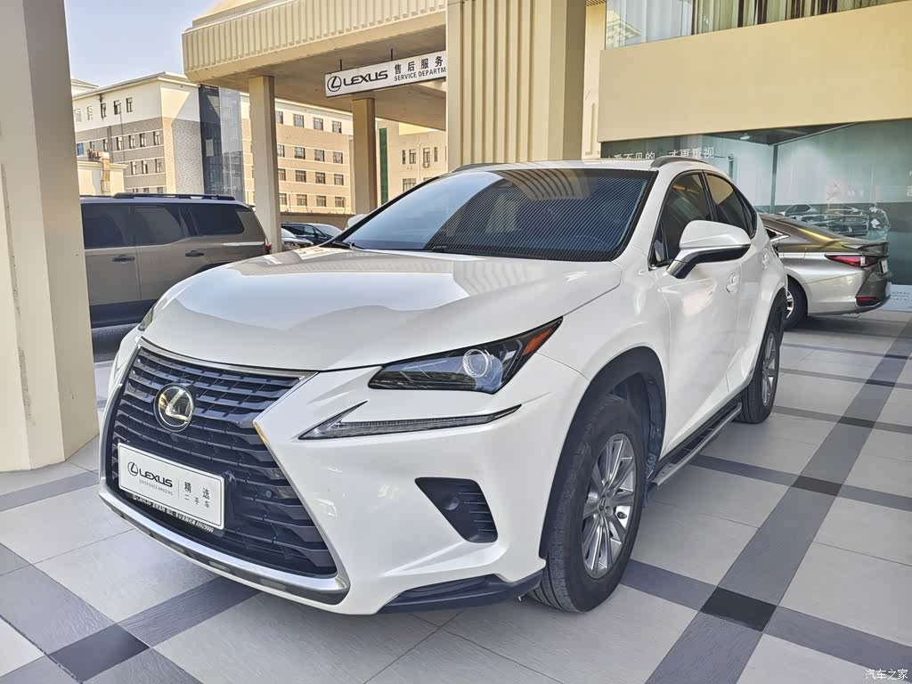 2017 Lexus NX 300h FWD Sharp Style Edition, фото 2, лот 10765643