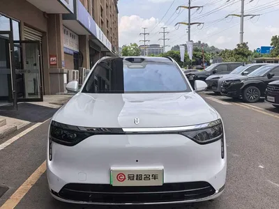 2025 AITO Wenjie AITO M8 Extended Range Ultra 53.4kWh 6-Seater, фото 1, лот 10404373