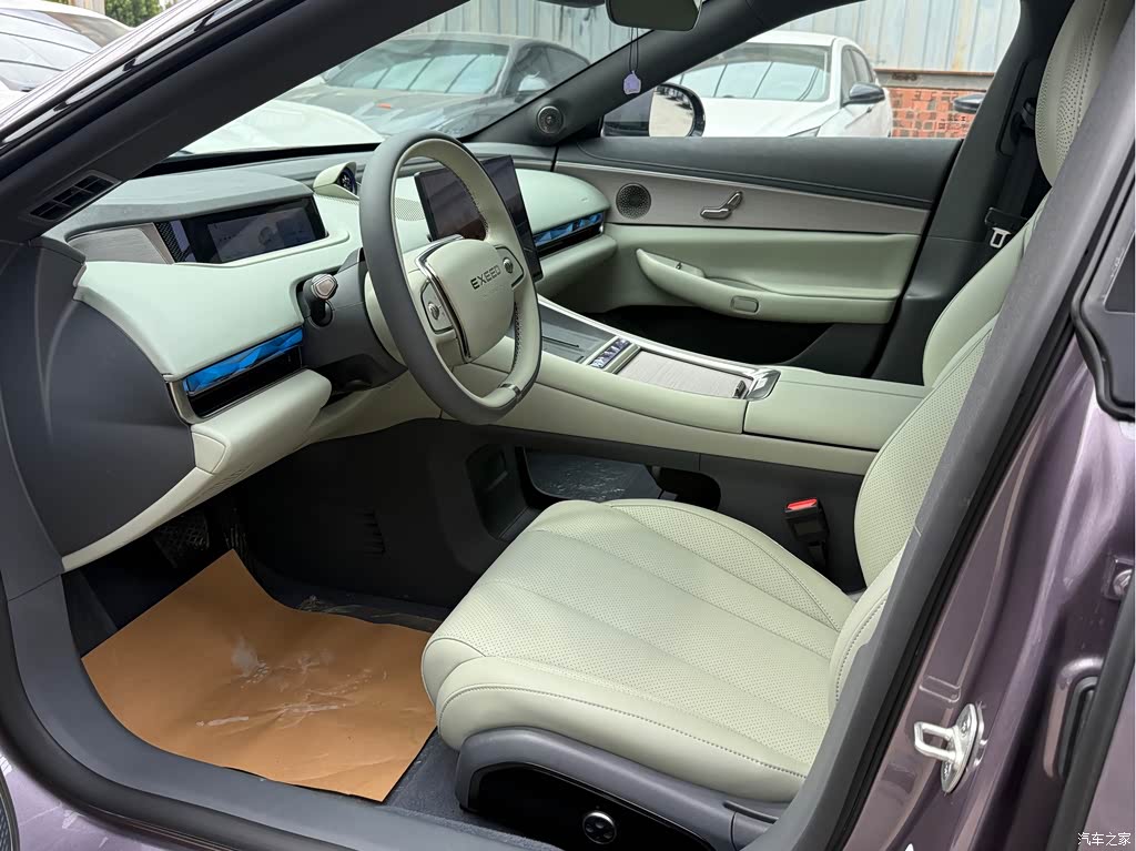 2025 Exeed Exlantix ES Range Extender Pro Highway Assist, фото 4, лот 10671123