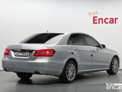 2011 Mercedes-Benz E-Class E300 Elegance, фото 2, лот 10213430