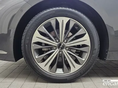2024 Kia K8 Signature, фото 4, лот 10886352