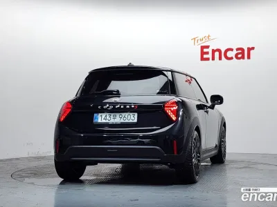 2025 Mini Cooper Favoured, фото 3, лот 10097353