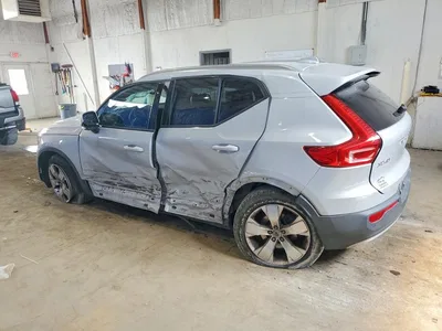 2021 VOLVO XC40 T5 MOMENTUM, фото 2, лот 11207237