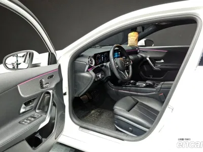 2021 Mercedes-Benz A-Class A220 Hatchback, фото 4, лот 10035661