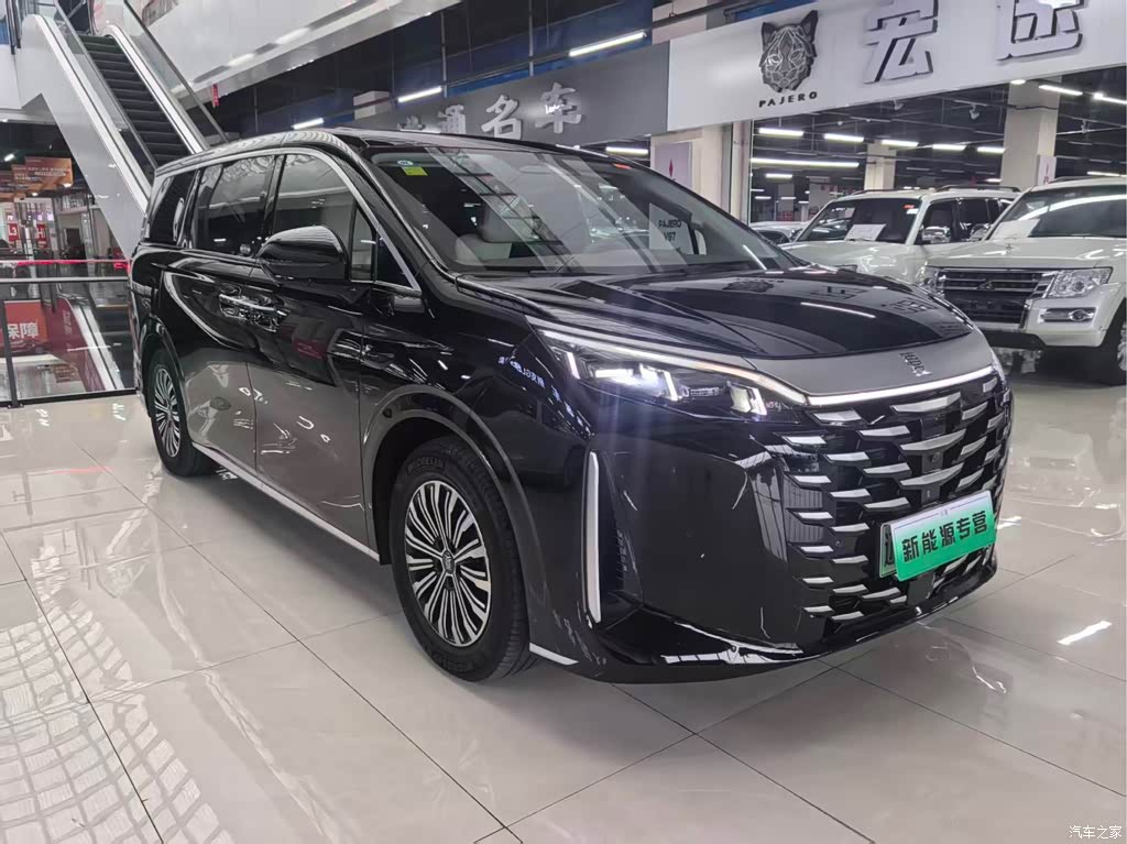 2025 BYD Xia DM-i 1.5T 180km Surpass Edition, фото 3, лот 10275432