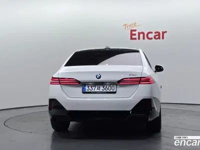 2025 BMW 5-Series 520i M Sport, фото 4, лот 10133862