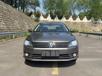 2013 Volkswagen Bora 1.6L Manual Comfort Model, фото 2, лот 10471442
