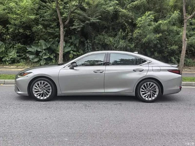 2020 Lexus ES Model 300h Executive Edition China V, фото 4, лот 10318726