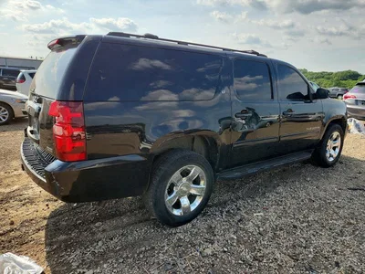 2010 CHEVROLET SUBURBAN K1500 LT, фото 3, лот 10645413