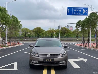 2011 Volkswagen Passat 1.8TSI DSG Royal Edition, фото 2, лот 10430673