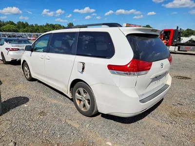 2014 TOYOTA SIENNA LE, фото 2, лот 10527804