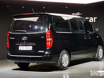 2019 Hyundai Starex Van 5-Seater, фото 2, лот 10609066
