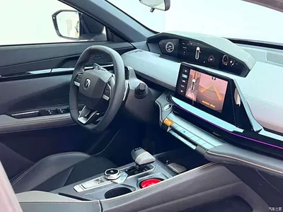 2022 Changan UNI-V 1.5T Premium Model, фото 4, лот 10250093