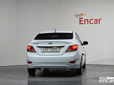 2011 Hyundai Accent 1.4 VVT Premier, фото 4, лот 10122960