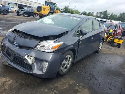 2013 TOYOTA PRIUS FOUR, фото 1, лот 10516601