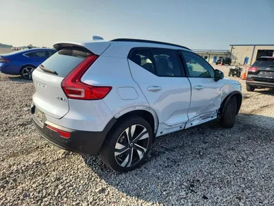 2024 VOLVO XC40 PLUS, фото 3, лот 10657198