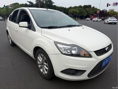 2013 Ford Focus Hatchback Classic 1.8L Auto Million Edition, фото 3, лот 10294782