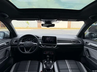 2024 Volkswagen T-ROC 300TSI DSG 2WD Morning Light Edition, фото 3, лот 10421214