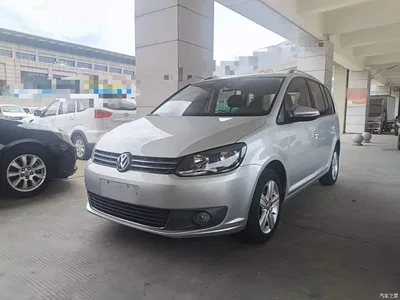 2015 Volkswagen Touran 1.4T DSG Comfort Edition 5-seater, фото 1, лот 10475276