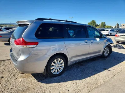 2013 TOYOTA SIENNA LE, фото 3, лот 10505354